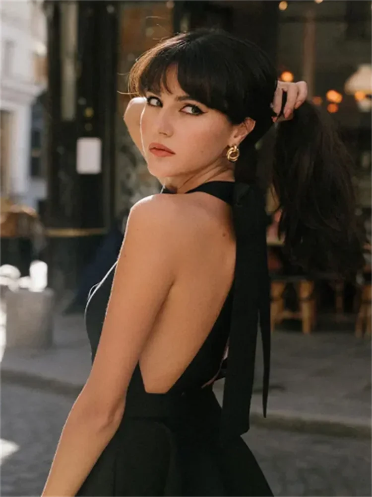 Elegantes schwarzes Mini Kleid -Alira